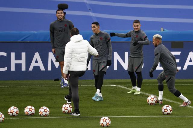 周琦6投6中砍12分5板 他仍是中国男篮最稳的点